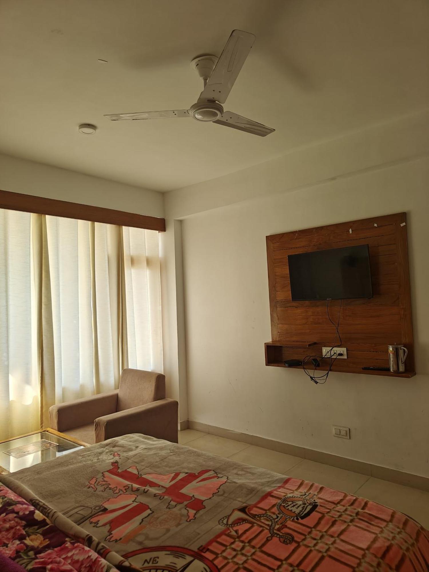 Santosh Cafe & Rooms Amritsar Extérieur photo